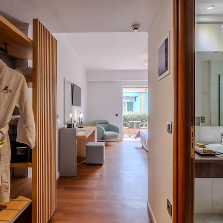 Hotel Mediterranean 5*