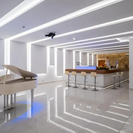 Mediterranean Hotell Laganas