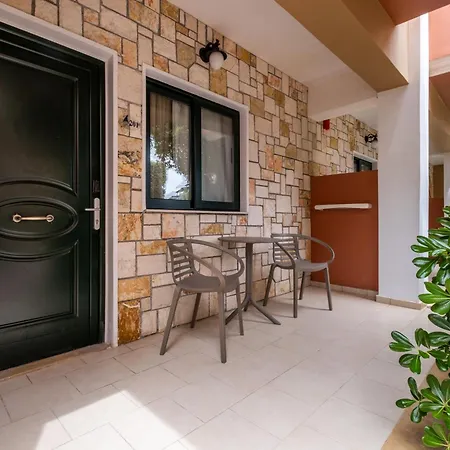 Mediterranean מלון