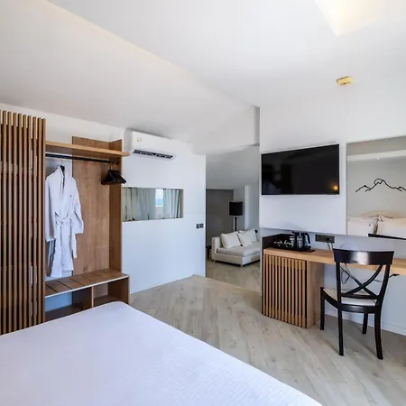 Hotell Mediterranean Laganas