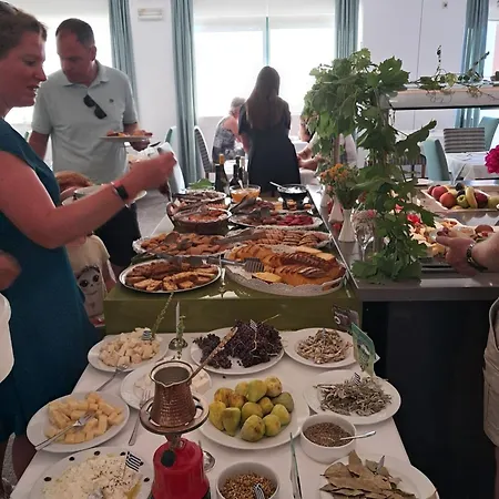 Mediterranean Ξενοδοχείο 5*