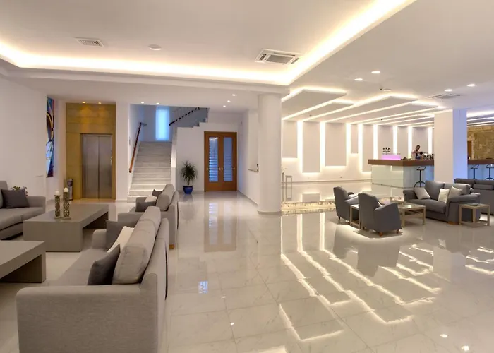 Mediterranean Hotell Laganas